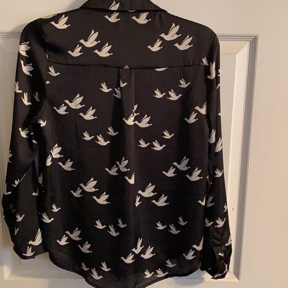 Black blouse new worn once - Picture 6 of 6